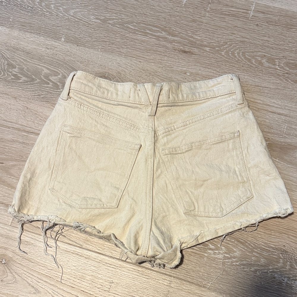 Veronica Beard Beige Jean Shorts - Picture 5 of 5